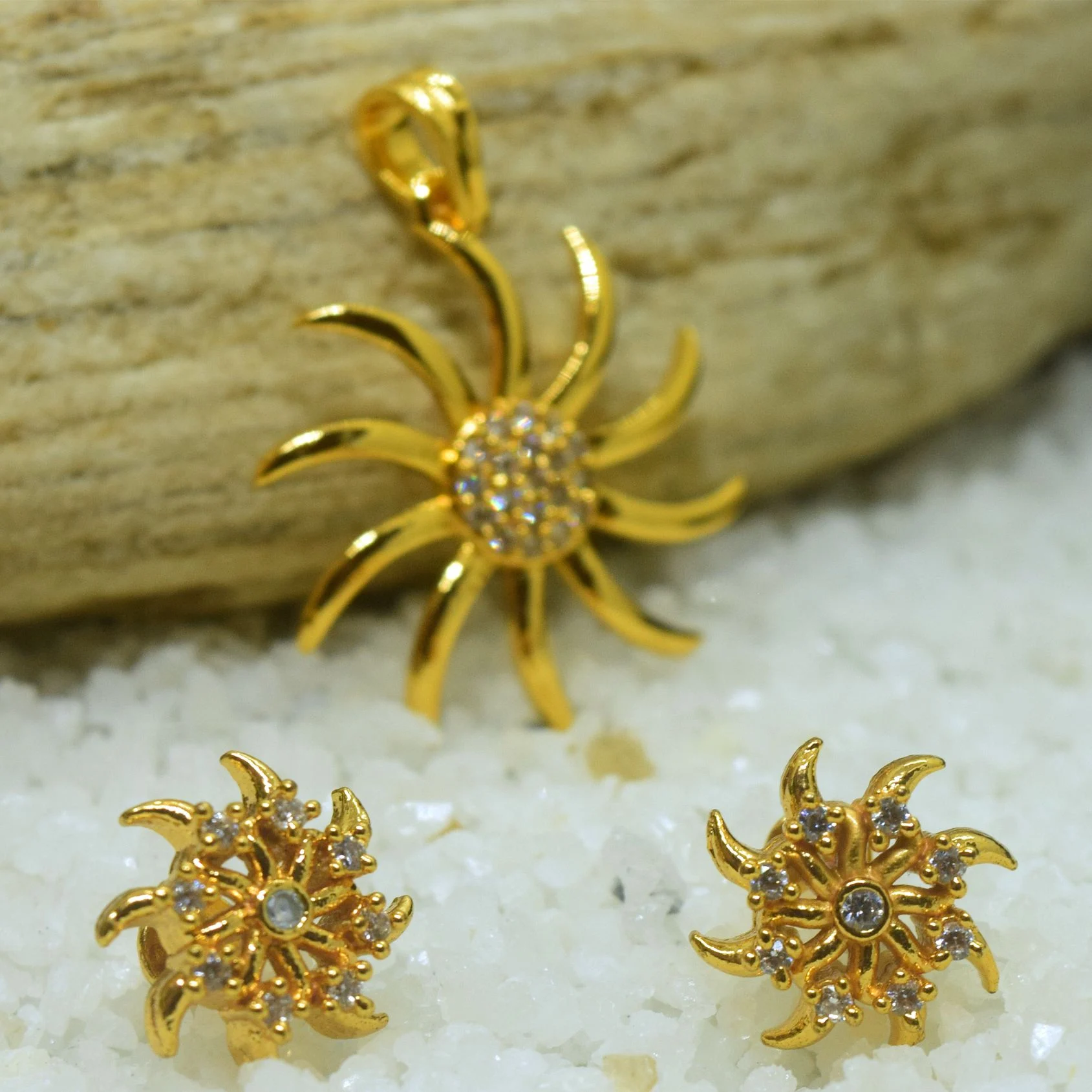 Gold Plated Sun Pendant With Earrings For Women