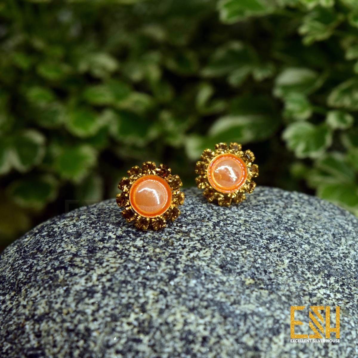 Gold plated Stylish Look Earring With Pearl