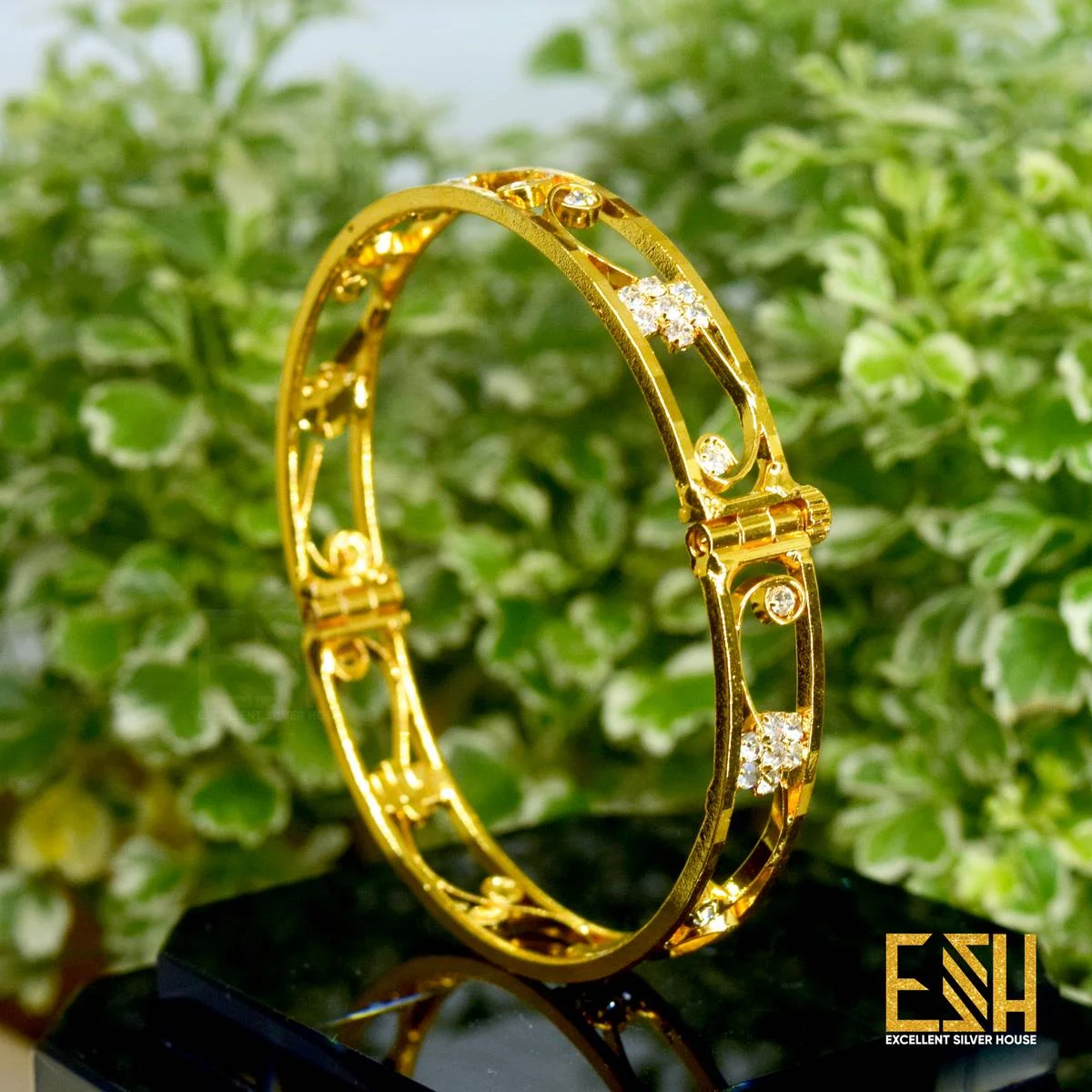 Gold Plated Charm Fashion Stylish Scrow Lock Bangle For Women & Girls Jewelry
