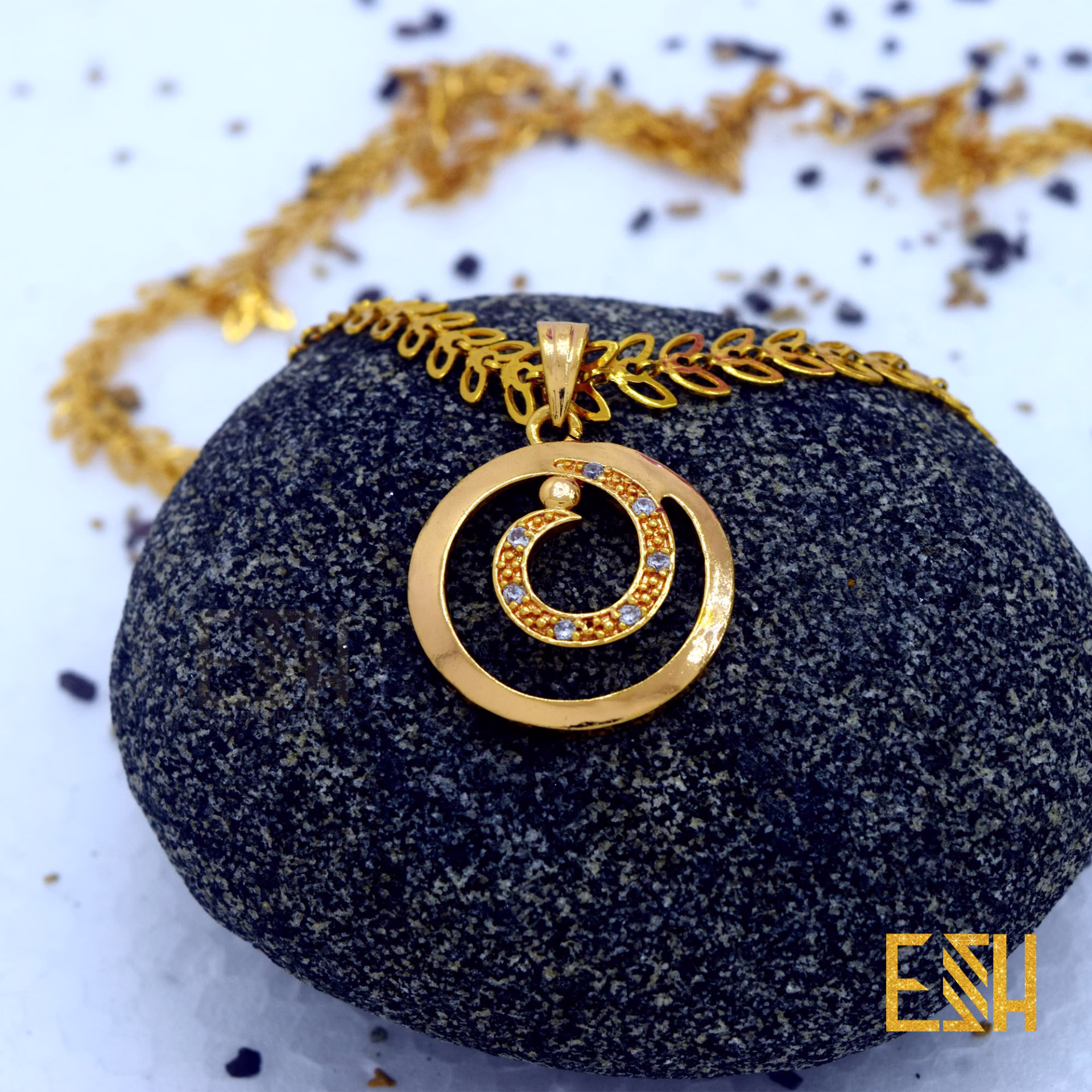 Gold Plated ESH 06MM Open Leaf Chain 18/24 Inch With Rich Look Big Derana sun theme pendant Durable Combo jewellery For Women Love Gift