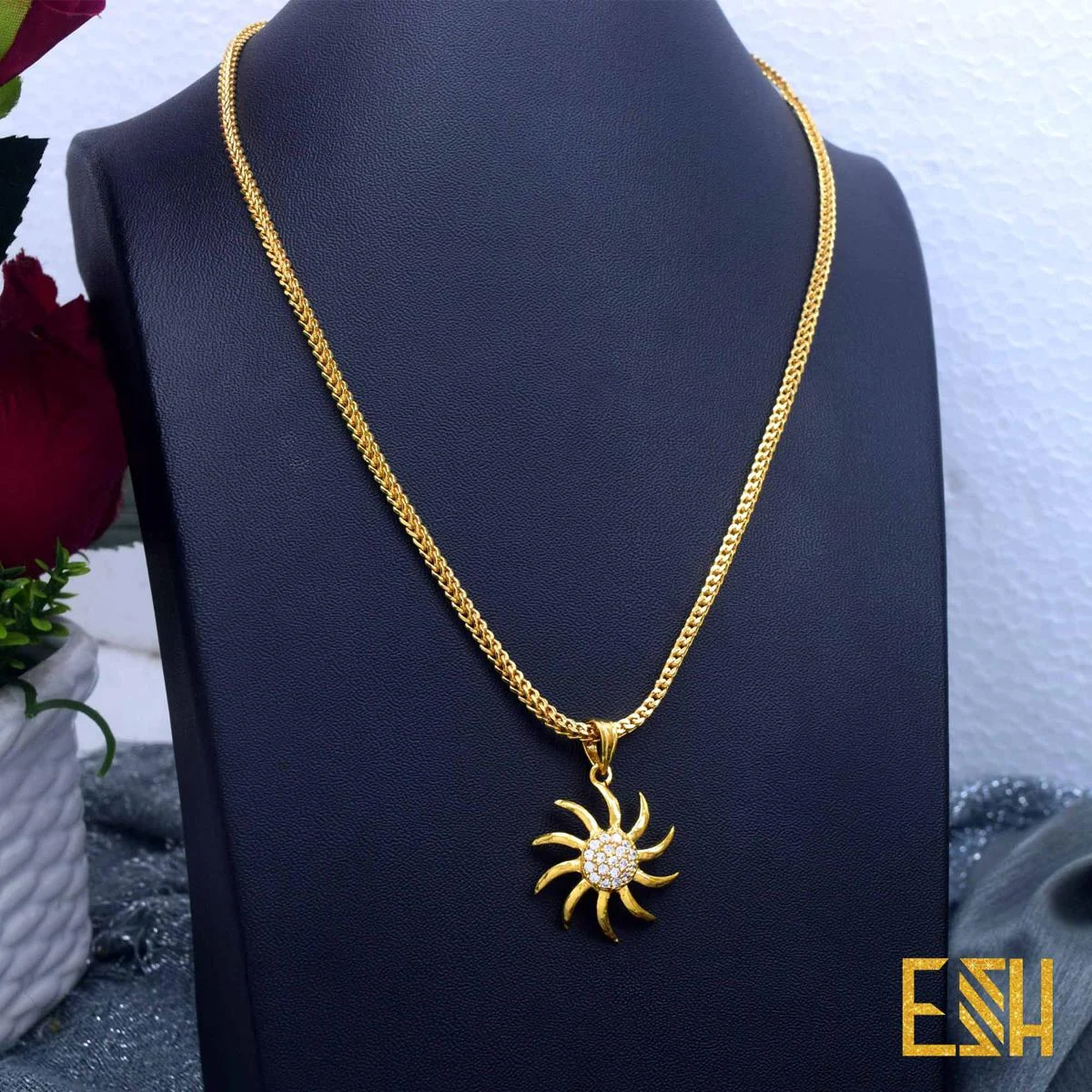 Gold plated New Fox Chain 18//24 Inch Short and long 3.5mm With stone Sun Theme Pendant