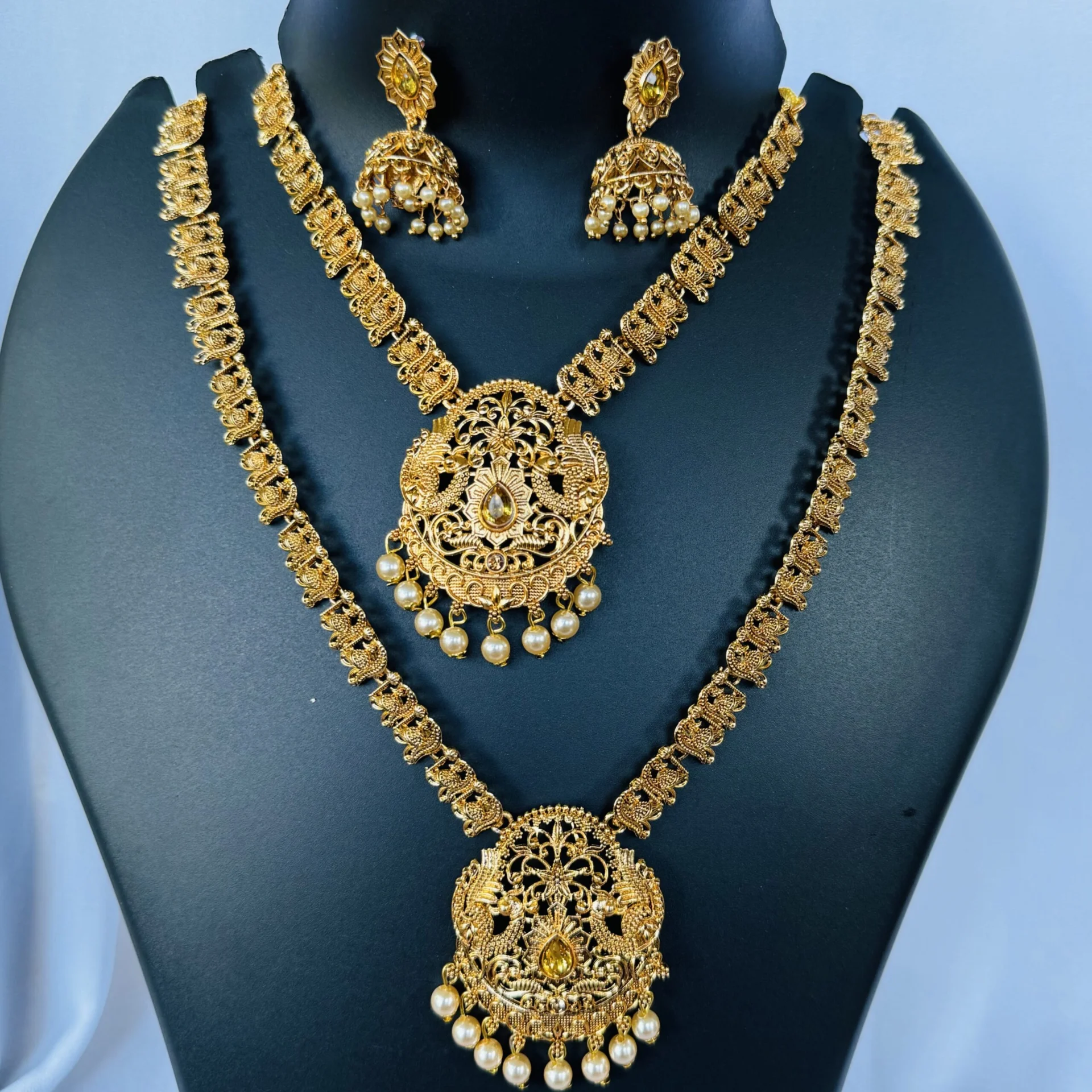 Dull old color double necklace and one pair earring set with white stone and white pearl for girl and women