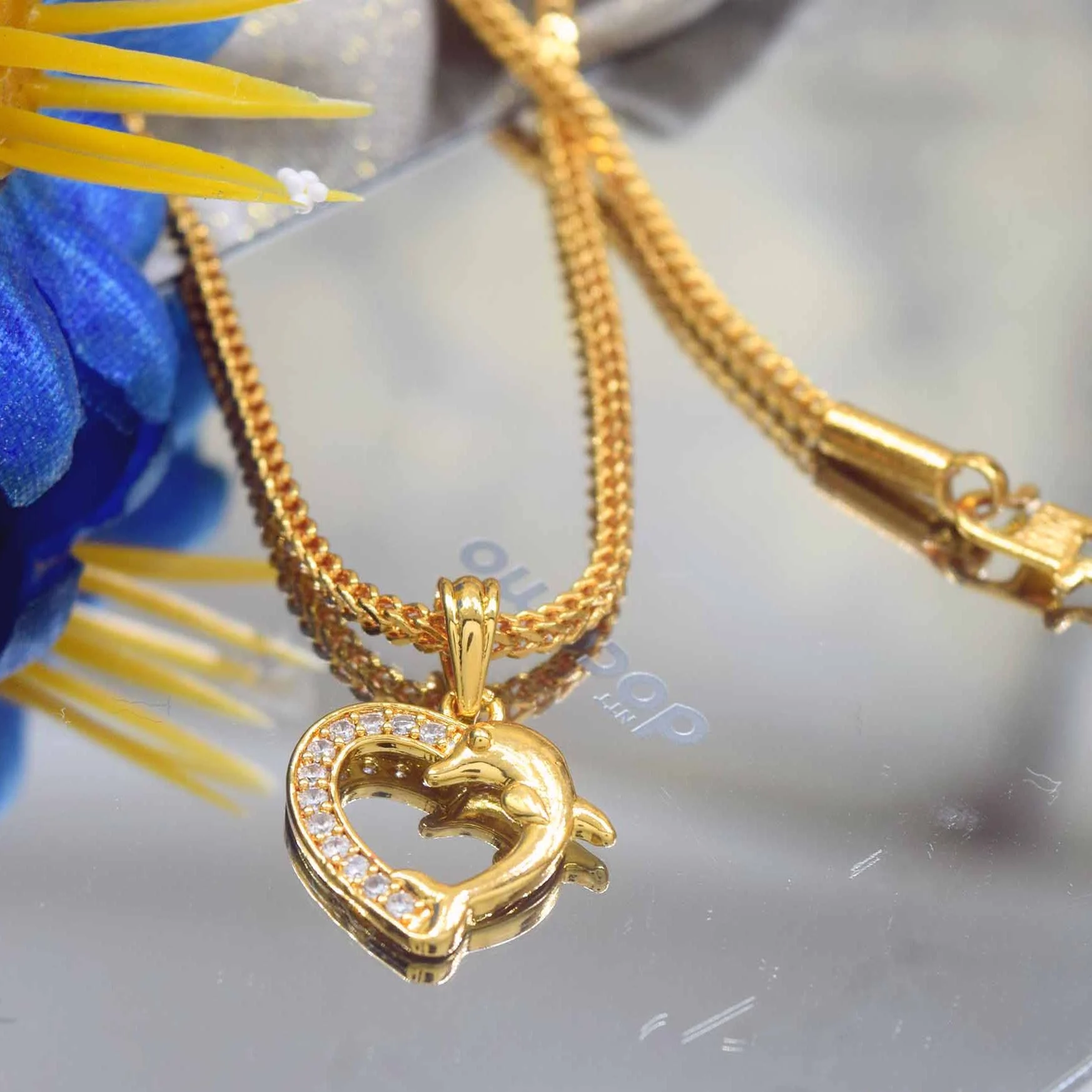 ESH Gold Plated Guaranteed 2.5MM New Trend Stylish singapore square Fox Chain 18/24 Inch Beautiful Design With Dolphin Harte Fixed Stone Pendant
