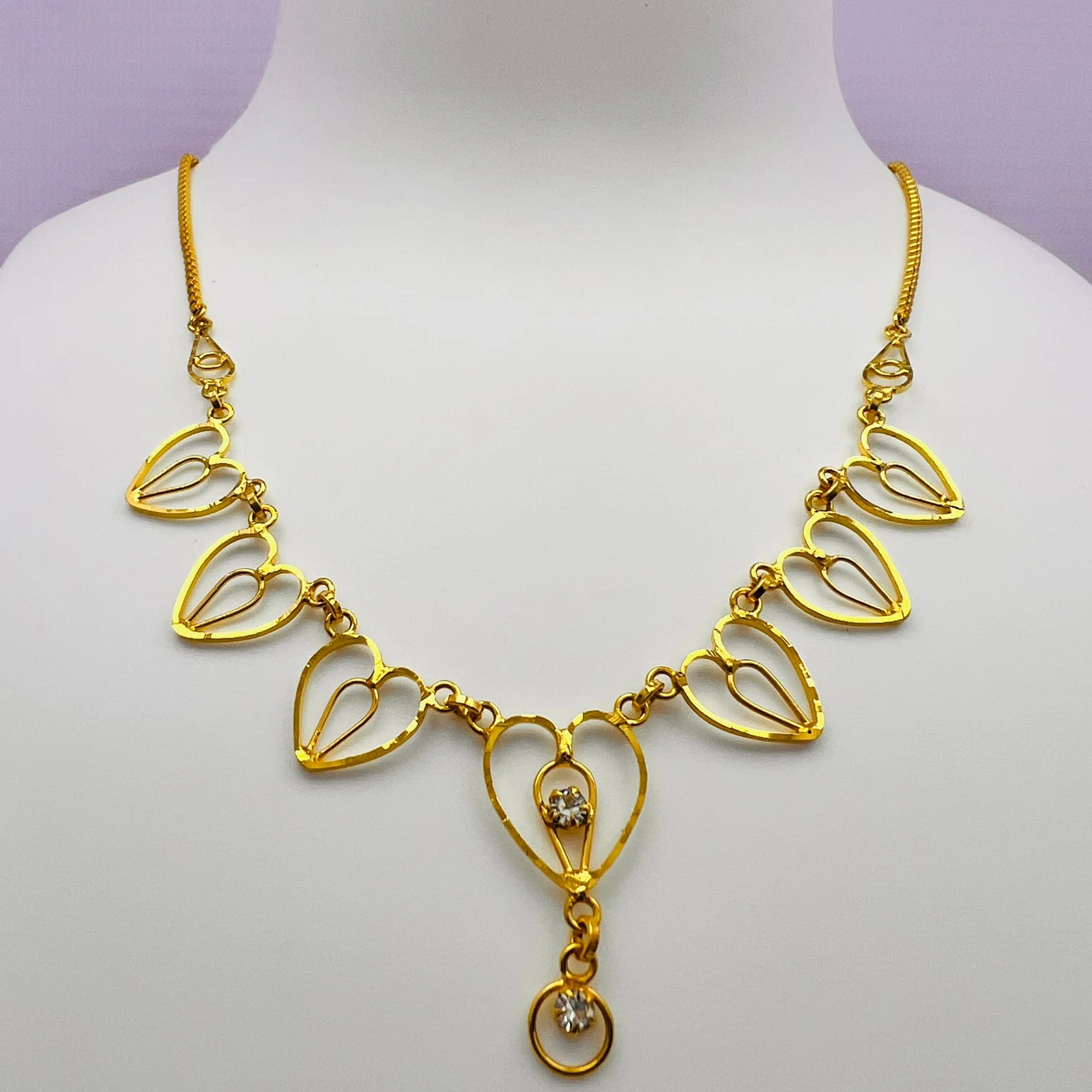 Gold plated neklas flower petal Theme necklace For Women's, Girls and Gift, very beautiful necklace design for gift your lover