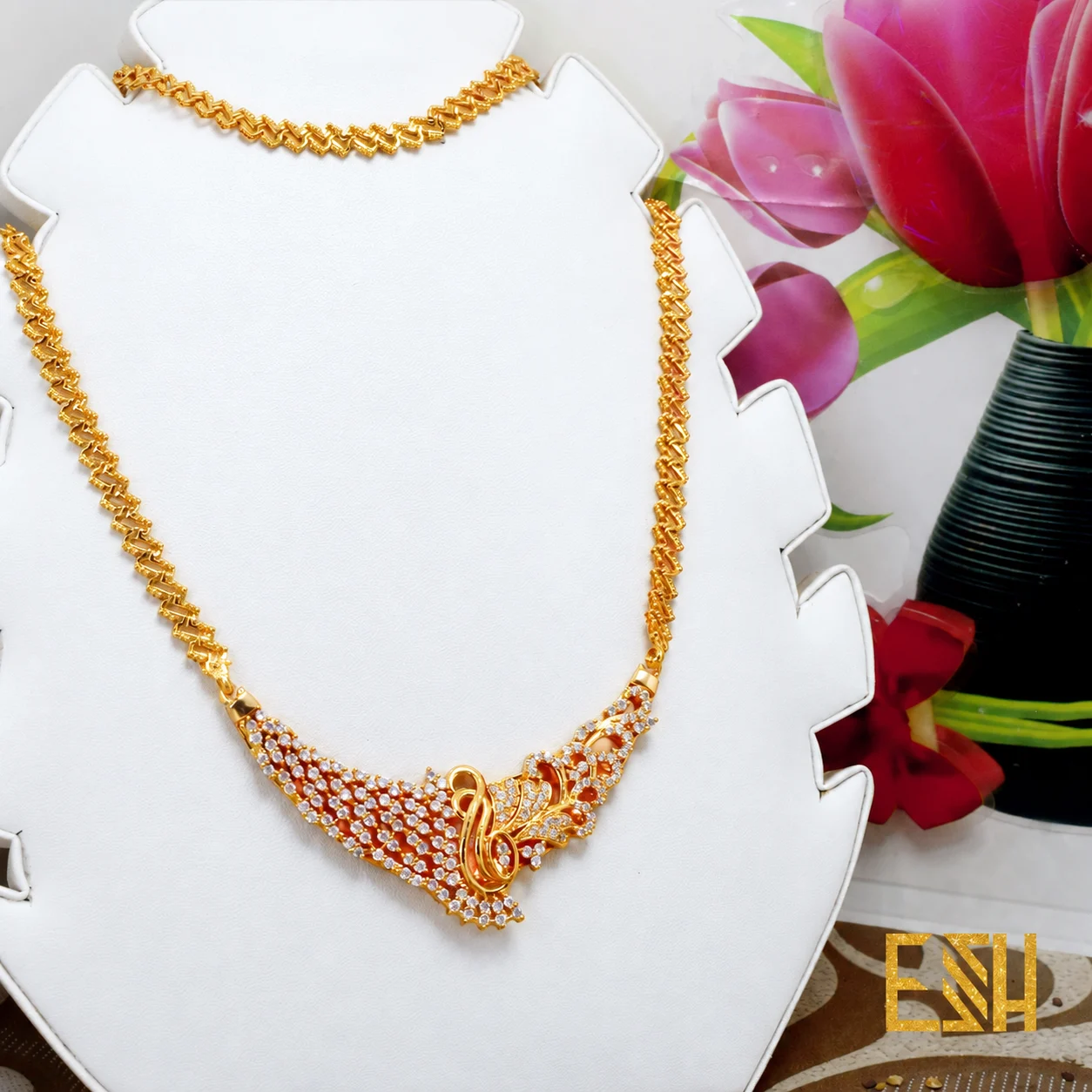 Gold Plated Traditional Bridal AD Stone Sawadi Pendant With 05MM New Square Flat Fox Chain Long For Women & Girls chain for women