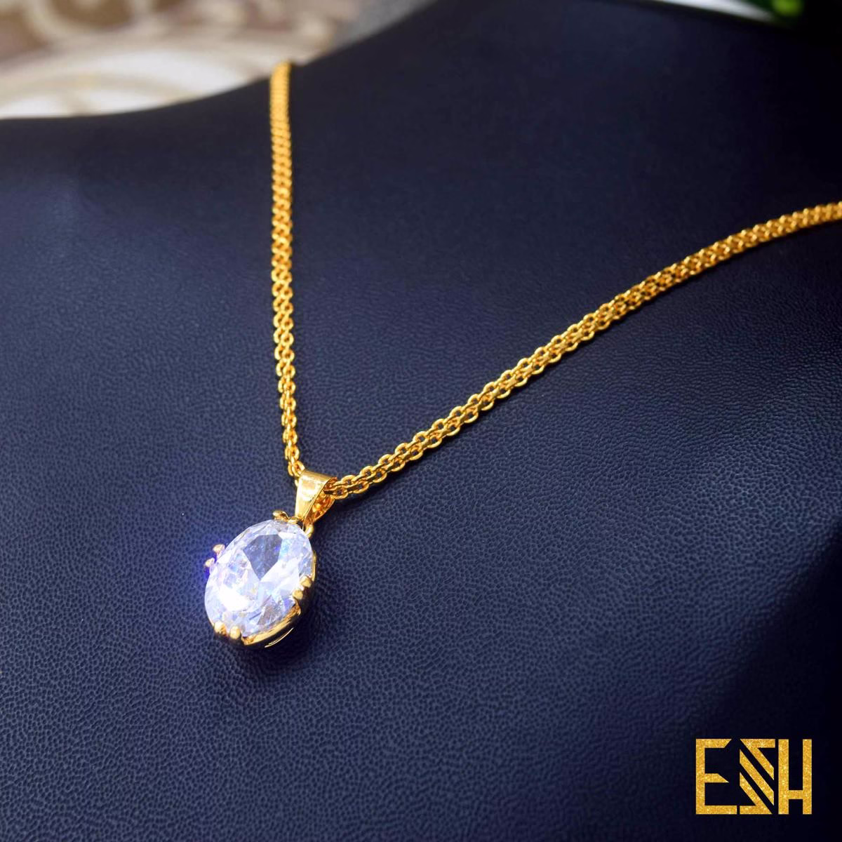 18/24 inch gold plated Bismark chain with Cubic zirconia Oval whaite stone eye cathing rare chain penten