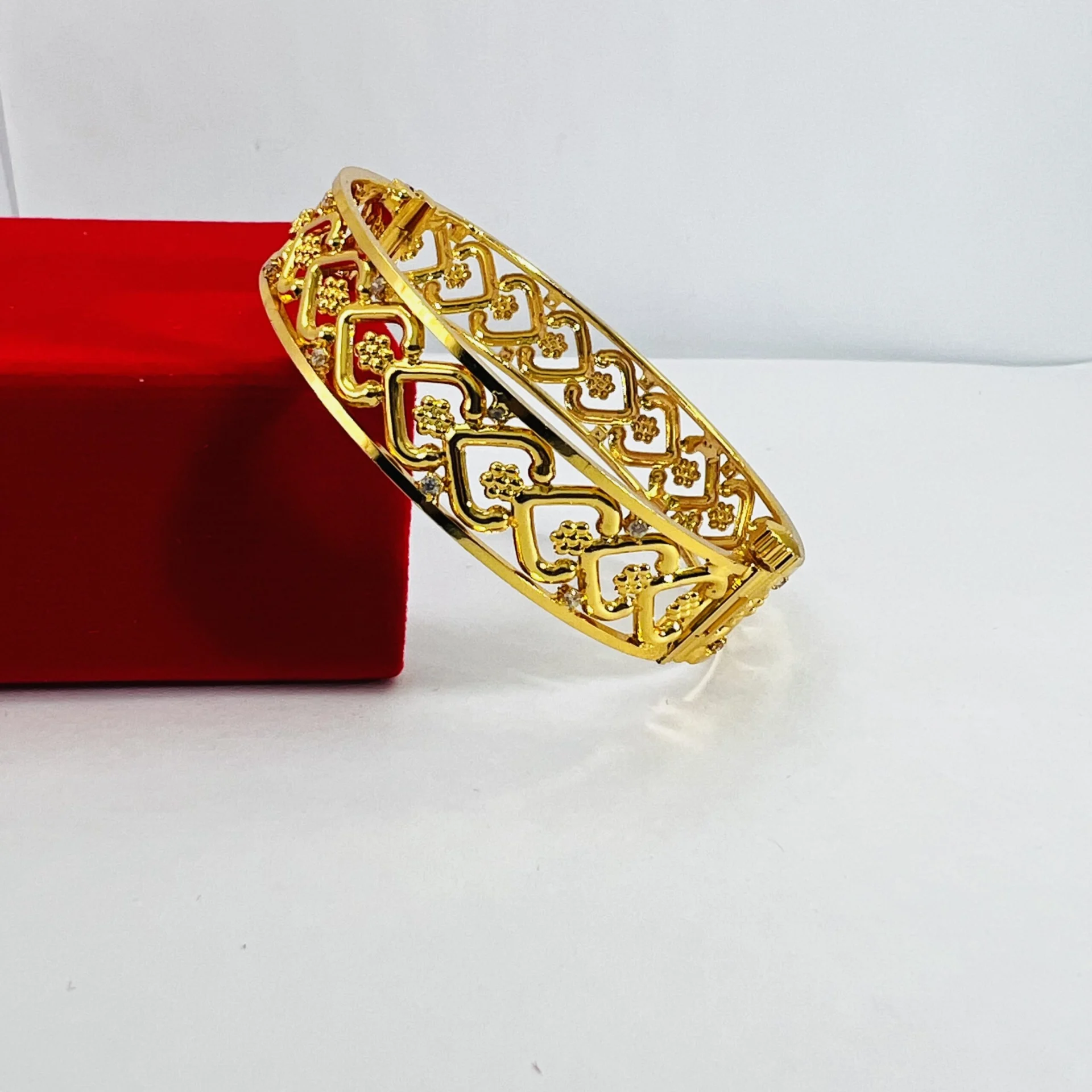 Gold plated beautiful Quality Lock heart type bangle with white stone for girl and women