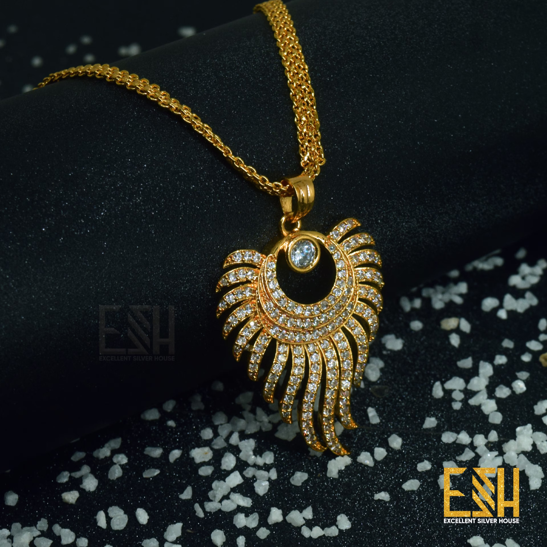 Gold Plated 18/24 Inch Stylish Look Medium Size 03MM Bismark Chain With Sun Flame Theme Pendant For Women FREE GIFT BOX