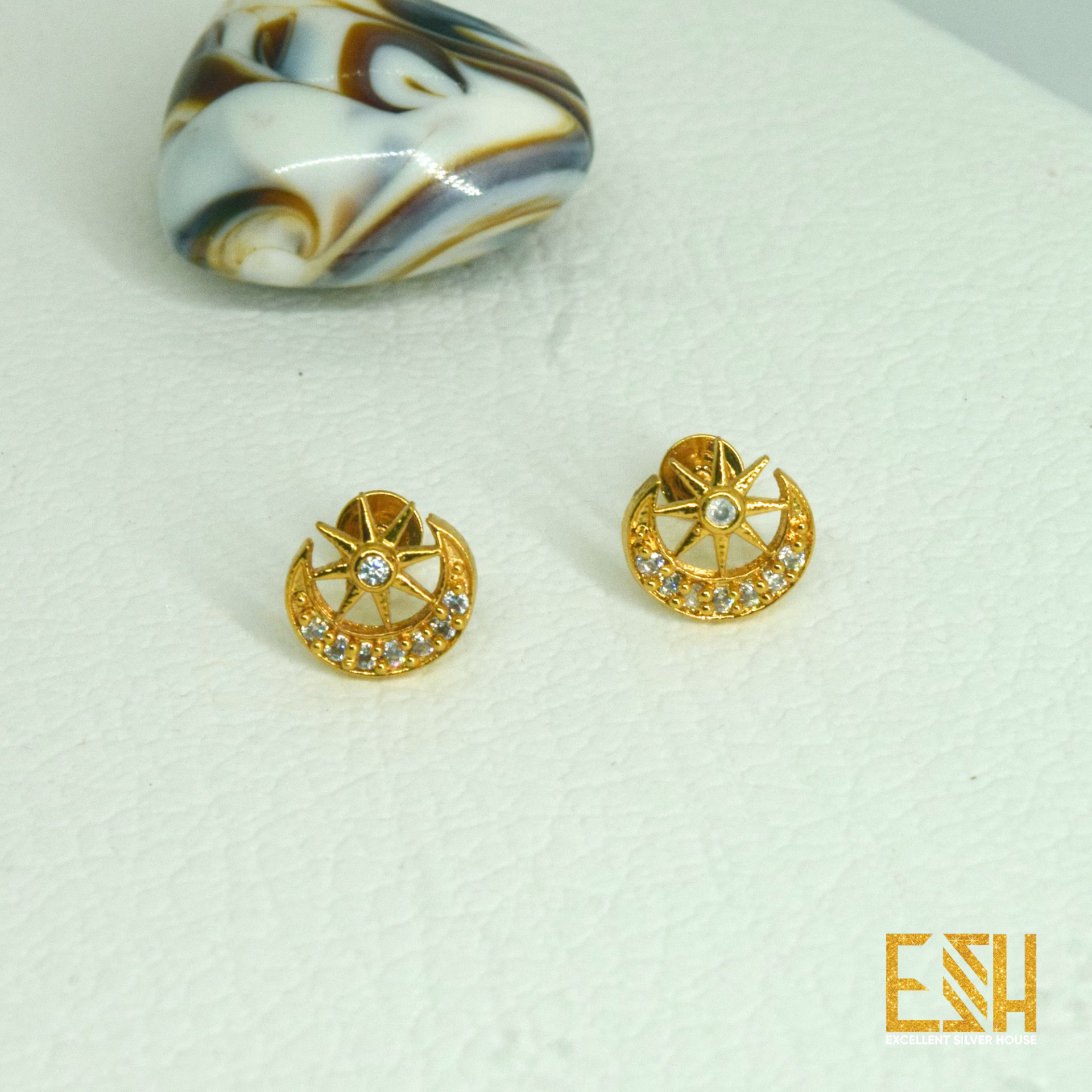 Gold Plated Modyle Stylish Moon With Star Theme Stud Earrings For Women