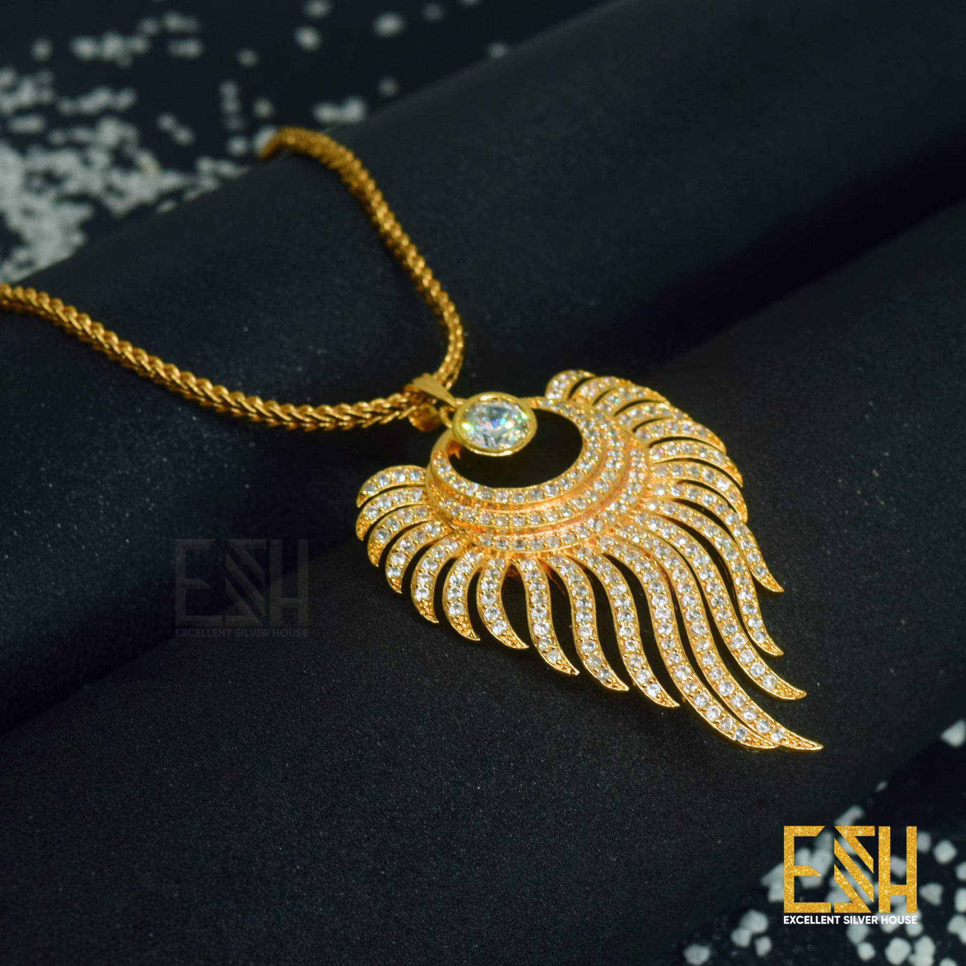 Stylish Look Gold Plated 18/24 Inch Flat Fox Chain With King Size Sun Flame Theme Pendant For Women WITH FREE GIFT BOX