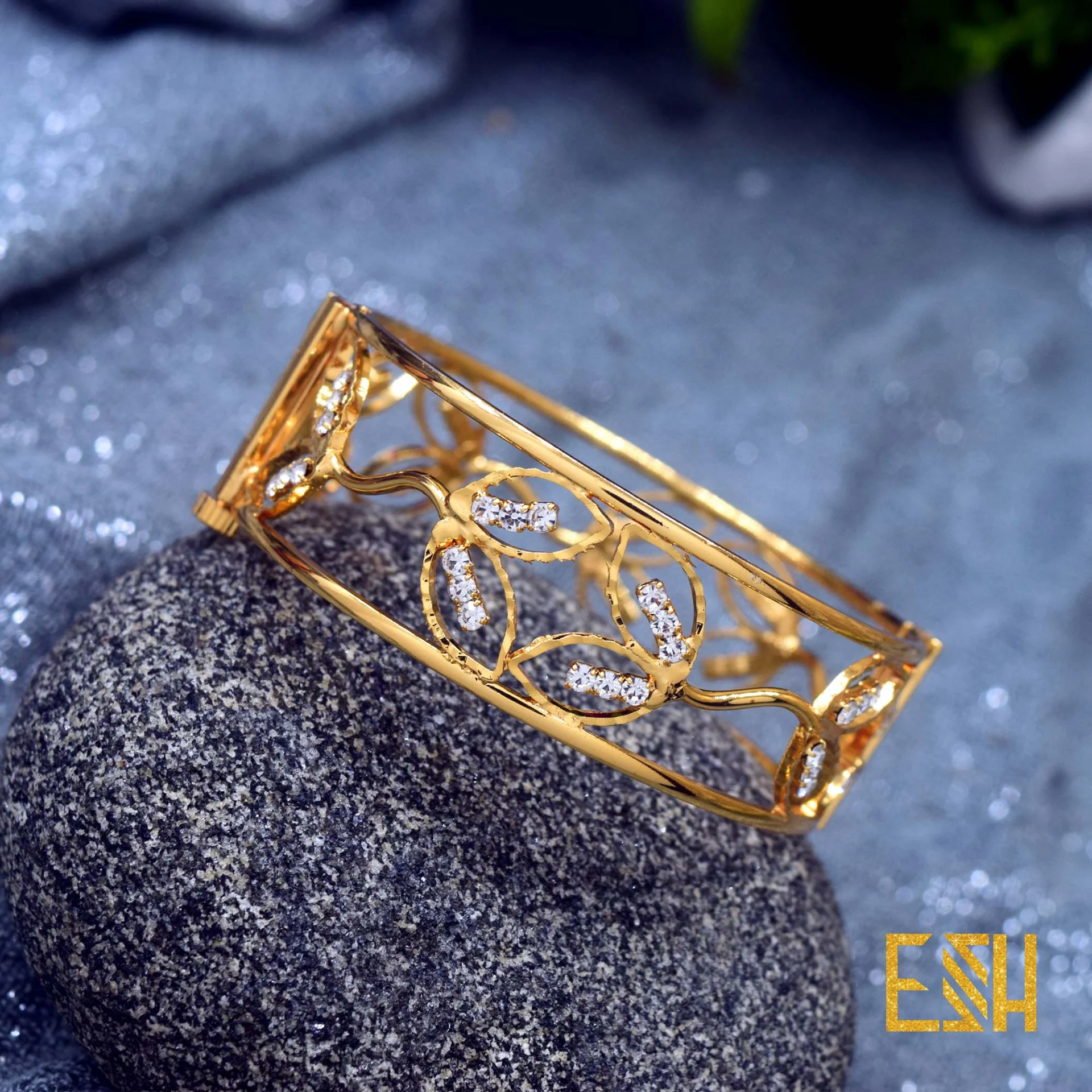 Lock Bangle With Stones gold plated high guality Perfect Gift For Your Loved Ones and Suitable for Weddings , Parties gift items for girls