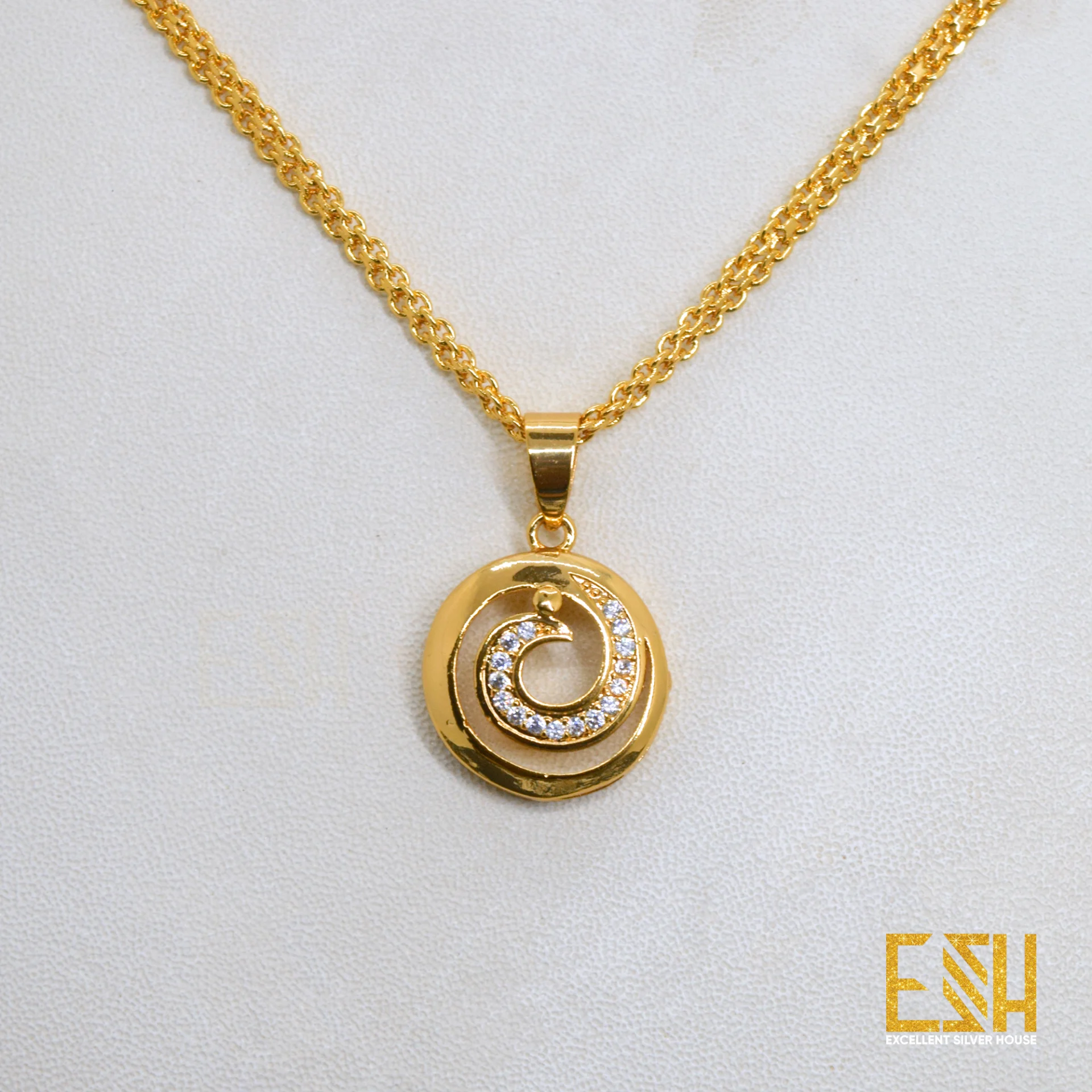 ESH Gold plated Ladies 02MM Thin Stylish Bismark Chain 18/24 Inch Beautiful Design With Medium BK Derana Pendant