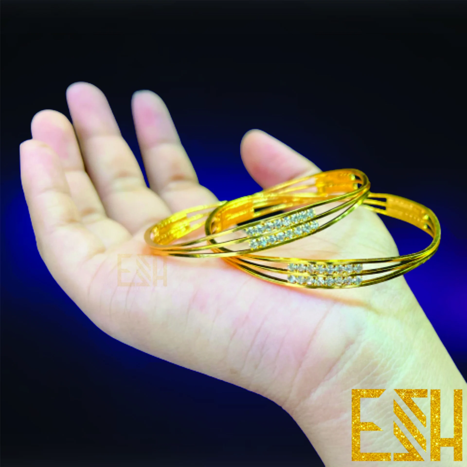 Gold plated Guaranteed Charm Bangle Stylish Rich Look With Stone For Women gift items for girls