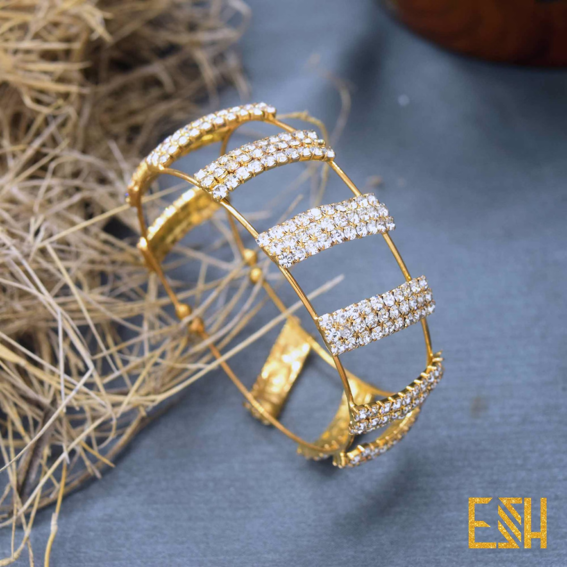 ESH Hight Quality Fancy gold lock FREE SIZE Lover Stylish bangle with stones Eye-catching Design For Women & girls Jewelry