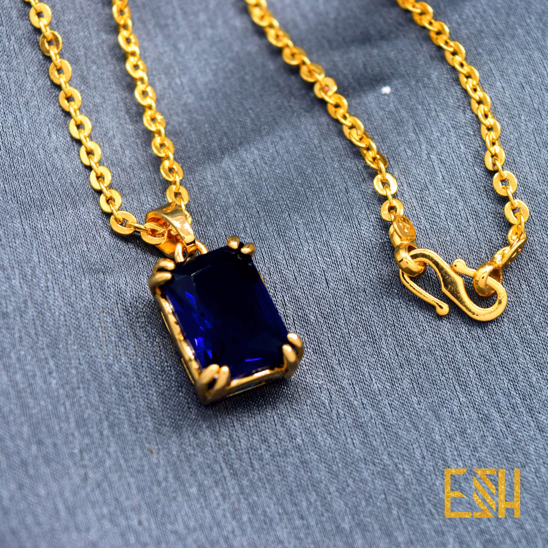 22KT gold plated Round Diamond chain with Cubic zirconia rectangle Blue stone eye catching rare chain and pendent for gift, girls and women's