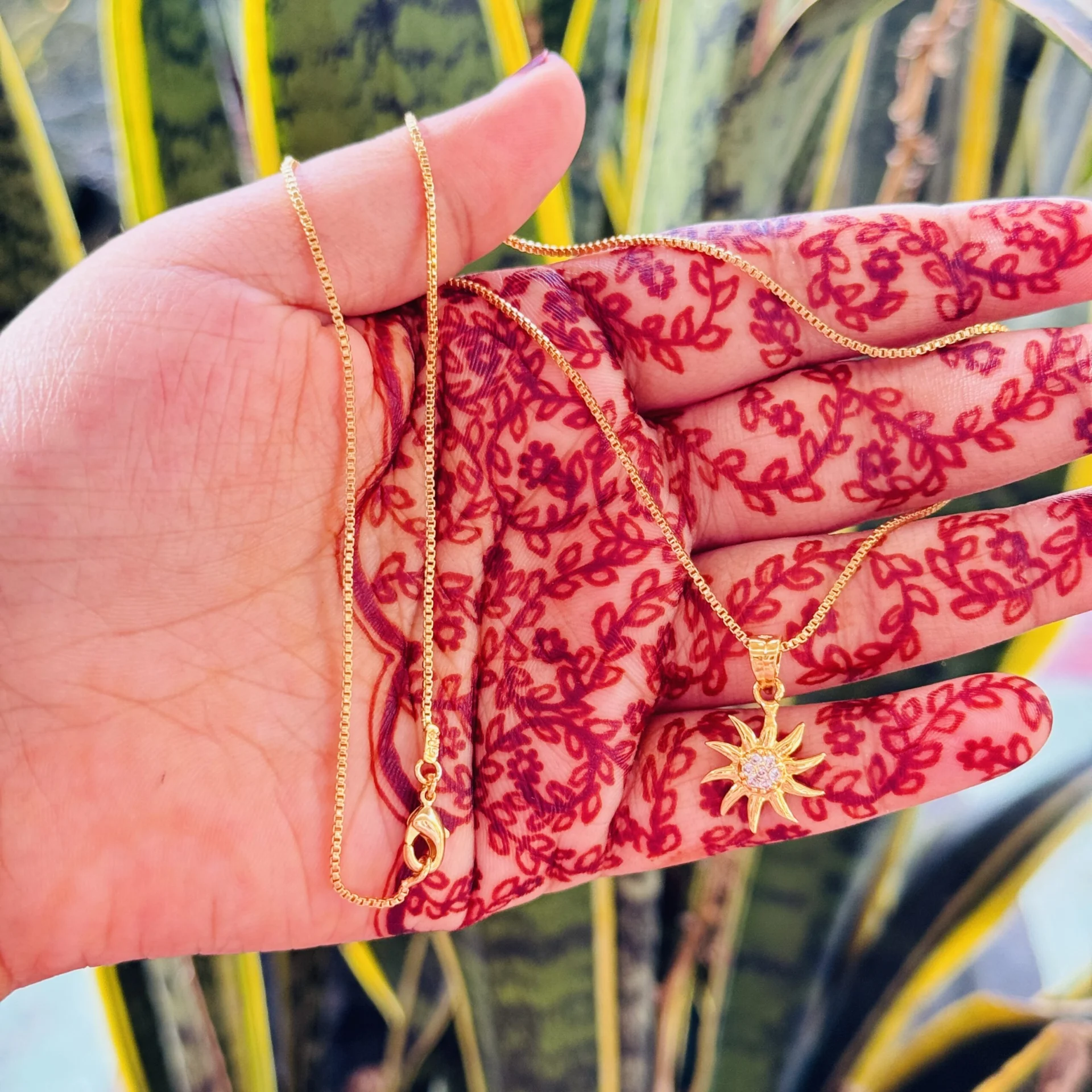 Gold plated beautiful 1mm box chain and small sun theme pendant with white stone for women and girl