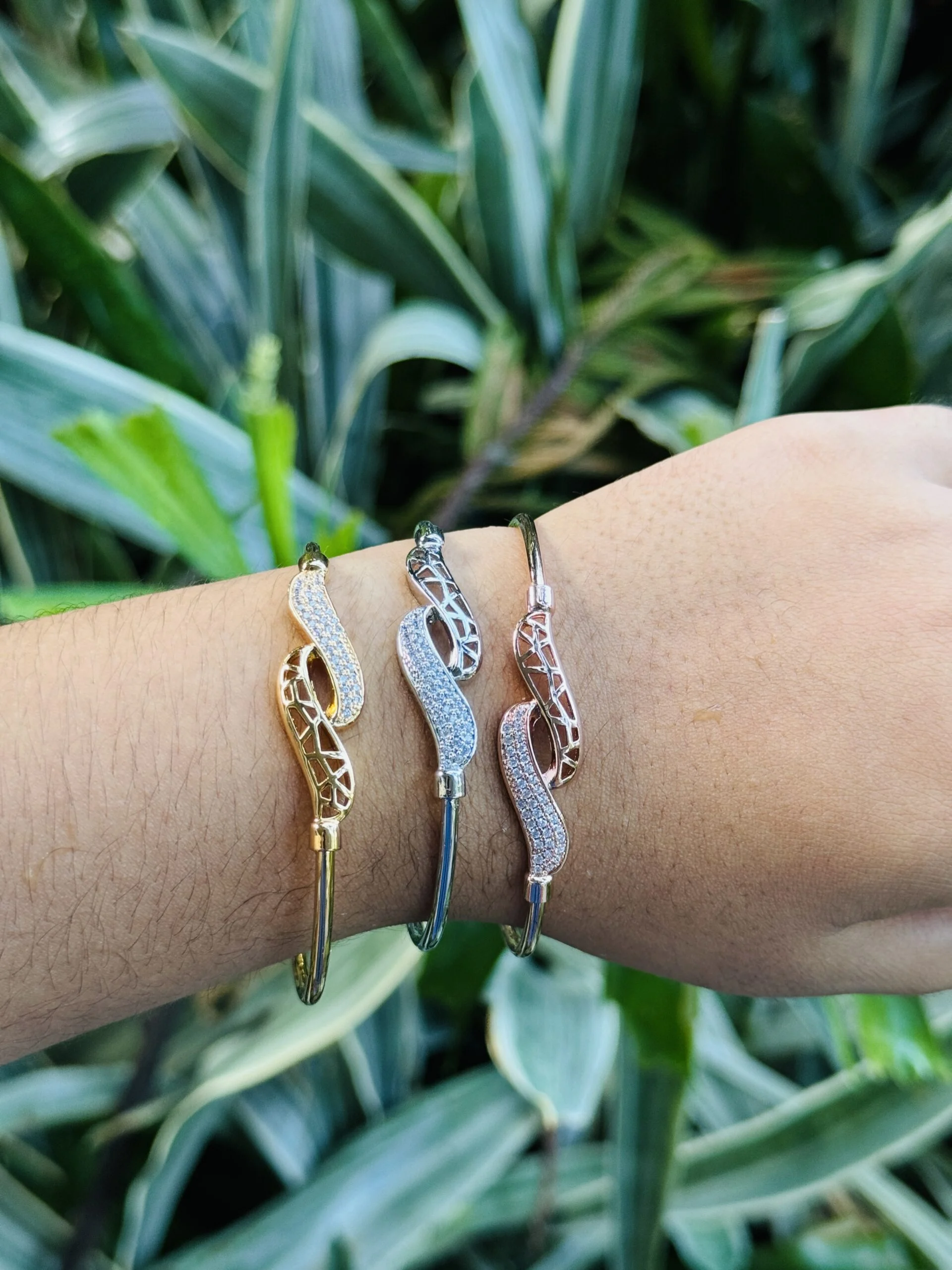 Rose gold, silver, gold color beautiful leaf design free size bangle with white stone for women and girl gift item for women"