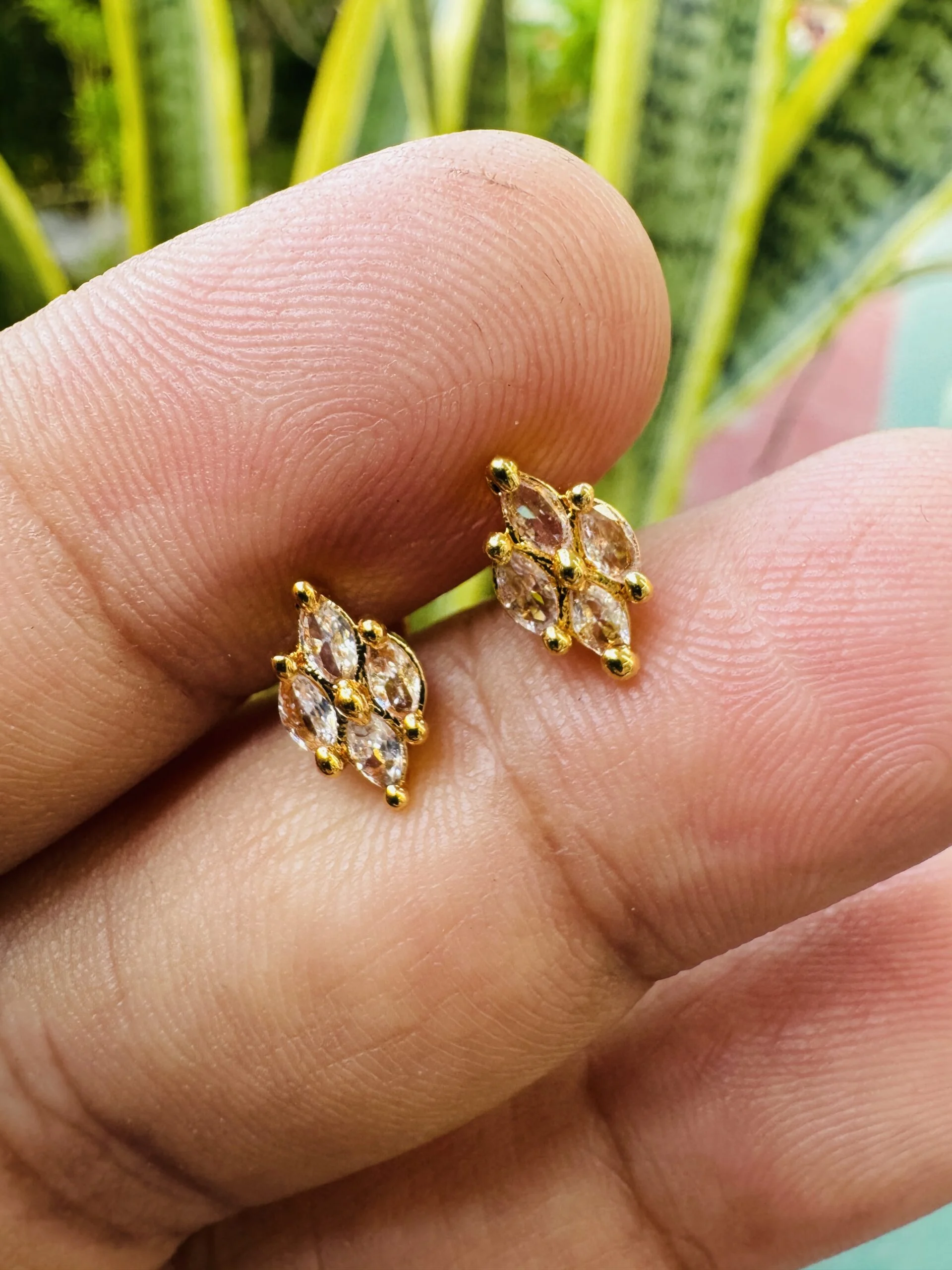 ESH Gold plated beautiful FLOWER DESIGN with white stone stud earring for women & girl