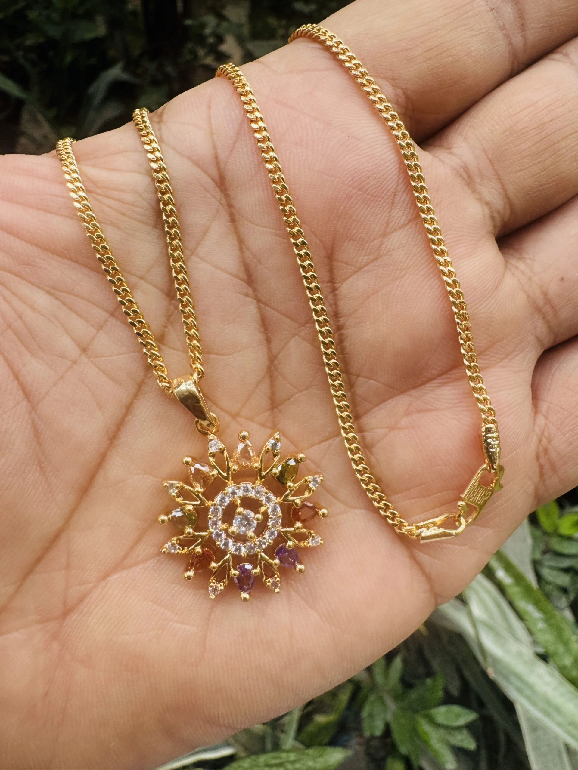 Gold plated rich look 18/24 inch's 2MM ALBERT chain and beautiful Big FLOWER pendant with multi stone for women & girl