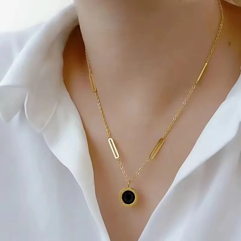 Gold colour fashionable 18-inch chain with double side round trendy pendant for women and girl