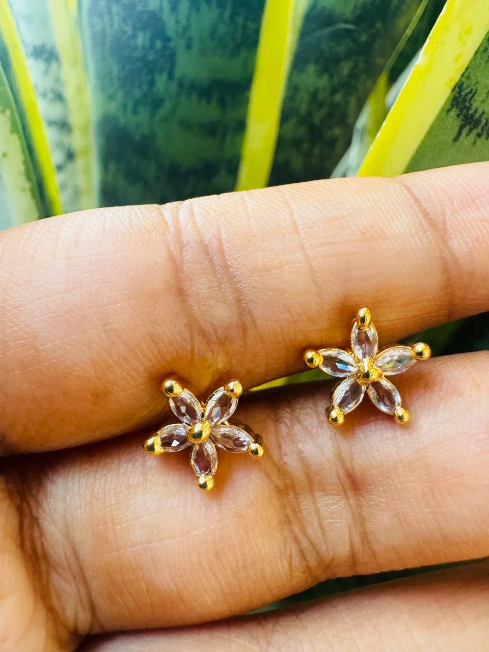 Gold plated beautiful high quality white stone Flower earring for Women and Girl