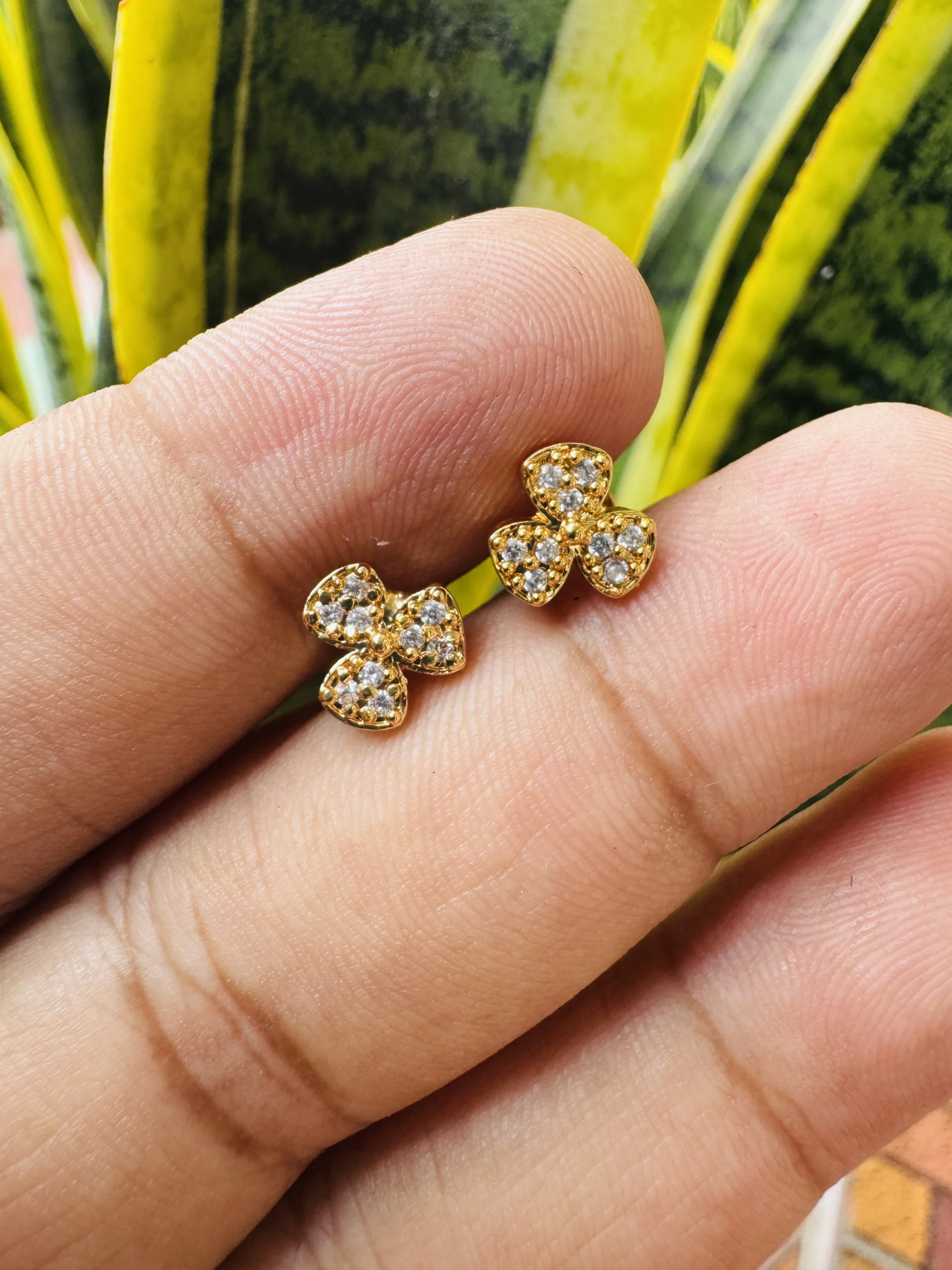 Gold plated beautiful three petal flower design rare earring with white stone for women and girl