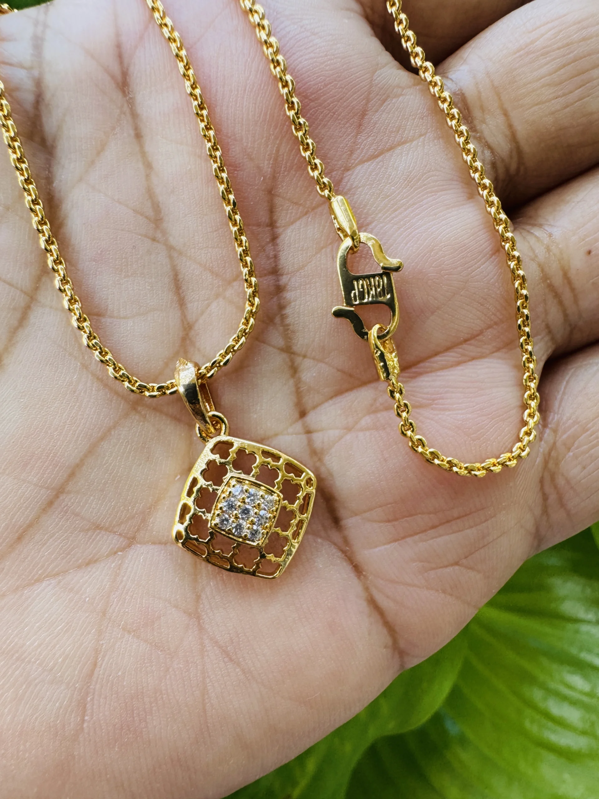Gold plated 18/24 Inch's 2mm Diamond chain and square net design pendant with white stones for women and girl