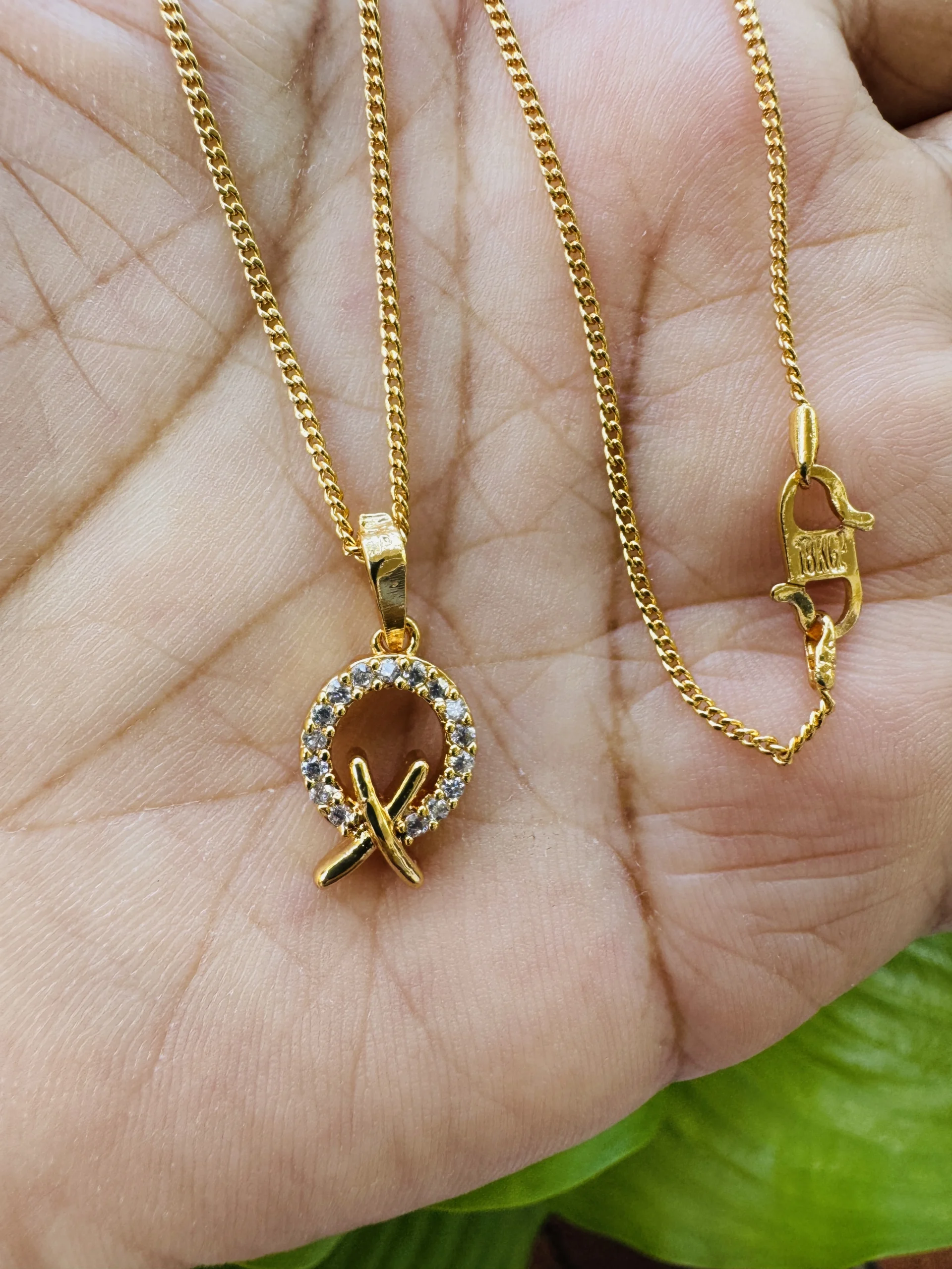 Gold plated 18/24 Inch's 2mm Albert chain with round type white stone pendant for women and girl