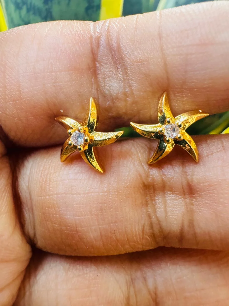Gold plated beautiful, elegant starfish earring with middle stone for Women and Girl